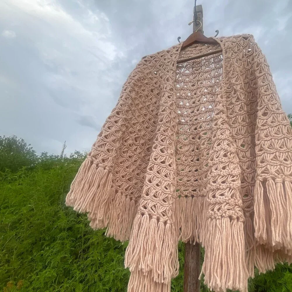 NEW Dreamy Boho One-Size Warm Bone/Cream Cozy Handmade Crochet Fringe Shawl/Cape - Picture 9 of 16